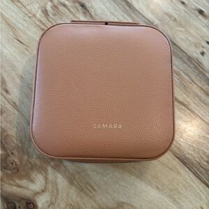 Samara -The Jewelry Box